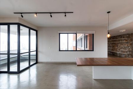 Apartamento à venda com 204m², 2 quartos e 3 vagas Apartamento à venda com 204m², 2 quartos e 3 vagasSala