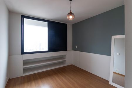 Apartamento à venda com 204m², 2 quartos e 3 vagas Apartamento à venda com 204m², 2 quartos e 3 vagasQuarto