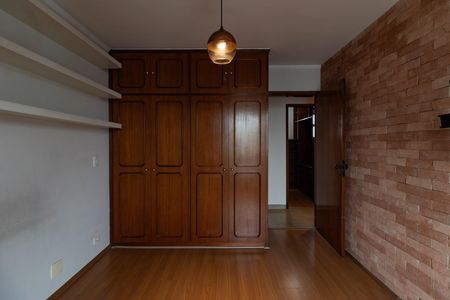 Apartamento à venda com 204m², 2 quartos e 3 vagas Apartamento à venda com 204m², 2 quartos e 3 vagasSuíte