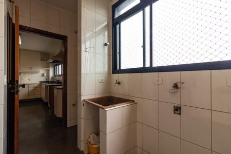 Apartamento à venda com 204m², 2 quartos e 3 vagas Apartamento à venda com 204m², 2 quartos e 3 vagasÁrea de Serviço