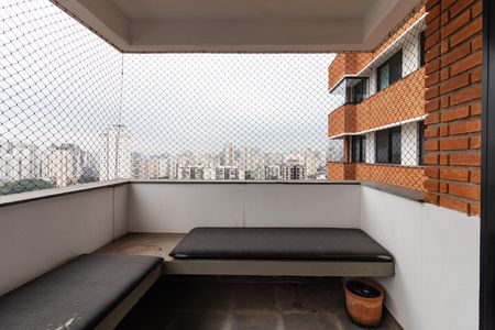 Varanda da Sala de apartamento para alugar com 2 quartos, 204m² em Vila Romana, São Paulo