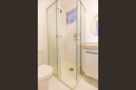 Banheiro 2 de apartamento à venda com 2 quartos, 72m² em Tamboré, Barueri