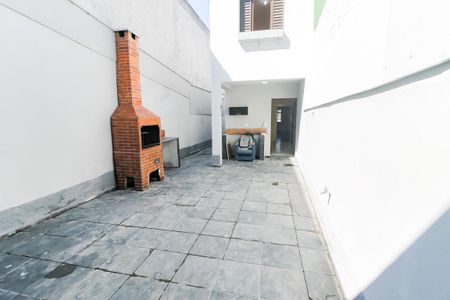 Quintal de casa para alugar com 3 quartos, 120m² em Jardim Bom Tempo, Taboão da Serra