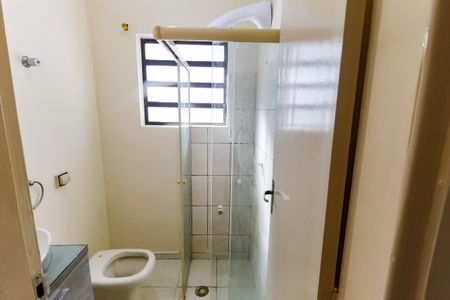 Banheiro  de casa para alugar com 3 quartos, 120m² em Jardim Bom Tempo, Taboão da Serra