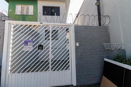 Casa para alugar com 120m², 3 quartos e 1 vaga Casa para alugar com 120m², 3 quartos e 1 vagaFachada