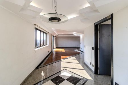 Apartamento à venda com 195m², 3 quartos e 3 vagas Apartamento à venda com 195m², 3 quartos e 3 vagasSala