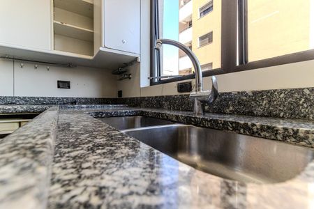 Apartamento à venda com 195m², 3 quartos e 3 vagas Apartamento à venda com 195m², 3 quartos e 3 vagasCozinha