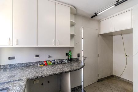 Apartamento à venda com 195m², 3 quartos e 3 vagas Apartamento à venda com 195m², 3 quartos e 3 vagasCozinha