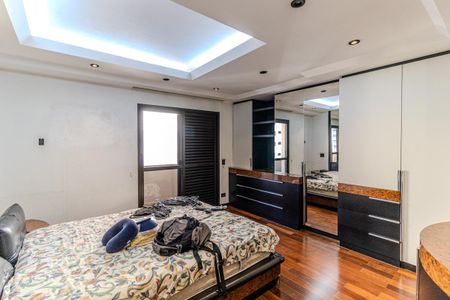 Apartamento à venda com 195m², 3 quartos e 3 vagas Apartamento à venda com 195m², 3 quartos e 3 vagasSuíte 3