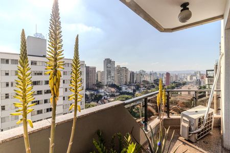 Apartamento à venda com 195m², 3 quartos e 3 vagas Apartamento à venda com 195m², 3 quartos e 3 vagasVaranda