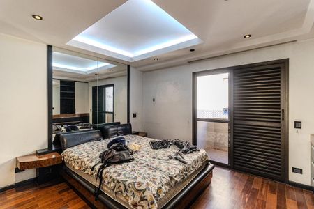 Apartamento à venda com 195m², 3 quartos e 3 vagas Apartamento à venda com 195m², 3 quartos e 3 vagasSuíte 3