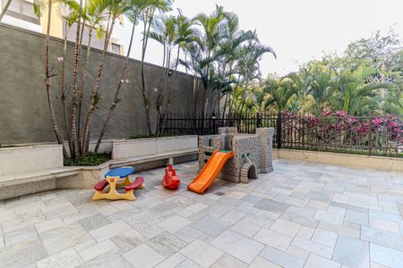 Apartamento à venda com 195m², 3 quartos e 3 vagas Apartamento à venda com 195m², 3 quartos e 3 vagasÁrea comum