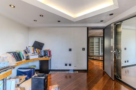 Apartamento à venda com 195m², 3 quartos e 3 vagas Apartamento à venda com 195m², 3 quartos e 3 vagasSuíte 1