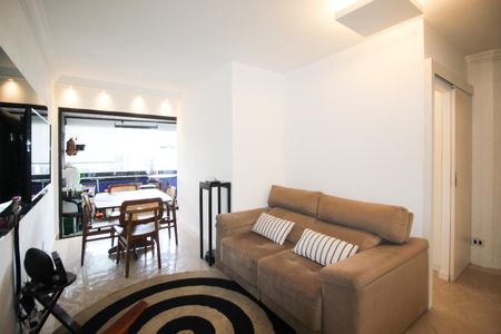 Sala de apartamento à venda com 2 quartos, 70m² em Vila Olímpia, São Paulo
