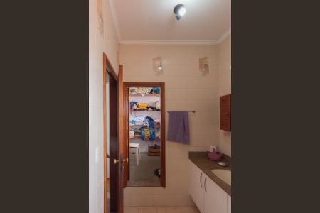 Casa para alugar com 280m², 3 quartos e 4 vagasBanheiro