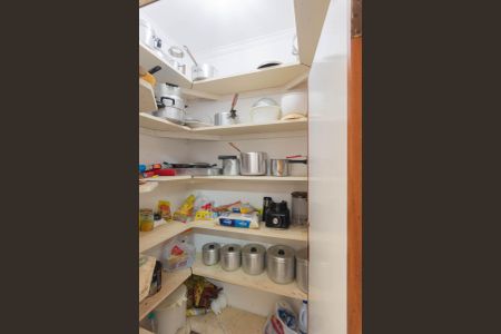 Casa para alugar com 280m², 3 quartos e 4 vagasDespensa