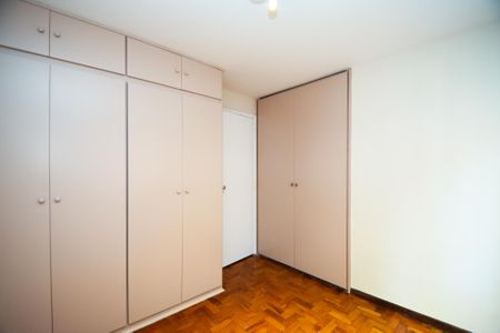 Apartamento para alugar com 110m², 3 quartos e 1 vaga Apartamento para alugar com 110m², 3 quartos e 1 vagaQuarto 2