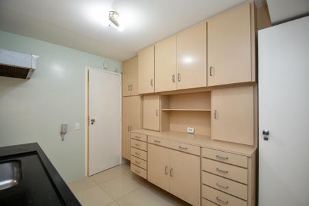 Apartamento para alugar com 110m², 3 quartos e 1 vaga Apartamento para alugar com 110m², 3 quartos e 1 vagaCozinha