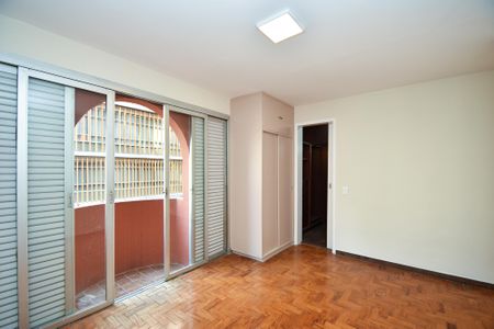 Apartamento para alugar com 110m², 3 quartos e 1 vaga Apartamento para alugar com 110m², 3 quartos e 1 vagaSuíte