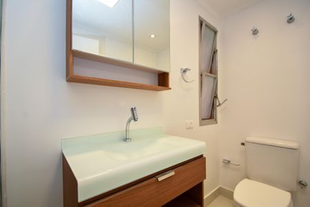 Apartamento para alugar com 110m², 3 quartos e 1 vaga Apartamento para alugar com 110m², 3 quartos e 1 vagaBanheiro da Suíte