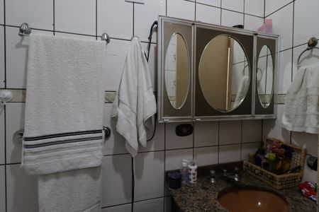 Casa à venda com 154m², 3 quartos e 1 vagaBanheiro da Suíte