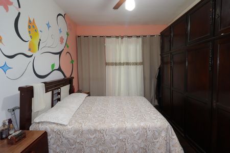 Casa à venda com 154m², 3 quartos e 1 vagaSuíte