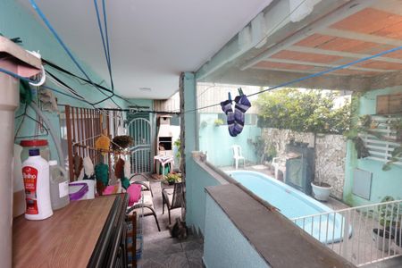 Casa à venda com 154m², 3 quartos e 1 vagaÁrea de Serviço