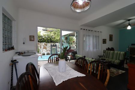 Casa à venda com 154m², 3 quartos e 1 vagaSala