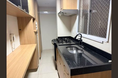 Apartamento à venda com 45m², 2 quartos e 1 vagaCozinha