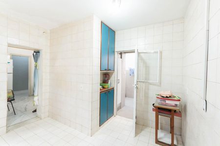 Casa para alugar com 200m², 4 quartos e 2 vagasCozinha