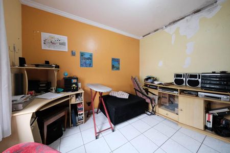 Casa à venda com 140m², 3 quartos e 2 vagasQuarto