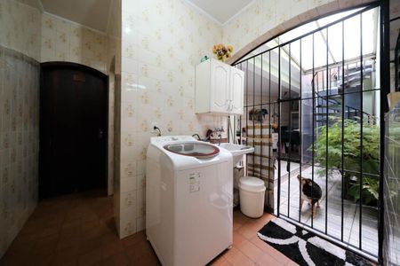 Casa à venda com 140m², 3 quartos e 2 vagasÁrea de Serviço