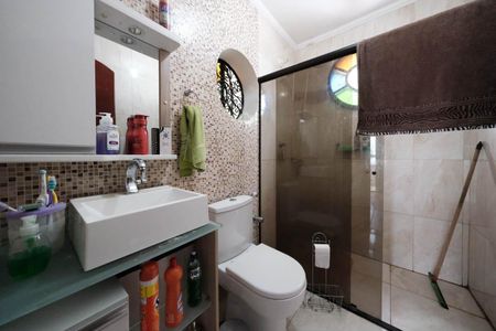 Casa à venda com 140m², 3 quartos e 2 vagasBanheiro da Suíte