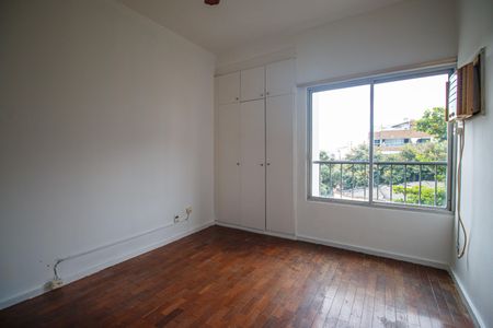 Apartamento à venda com 80m², 3 quartos e sem vagaQuarto 