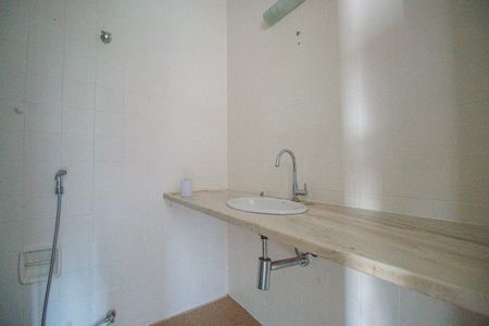 Apartamento à venda com 80m², 3 quartos e sem vagaBanheiro Social