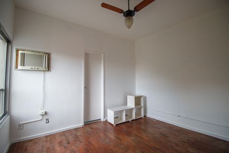 Apartamento à venda com 80m², 3 quartos e sem vagaSuíte