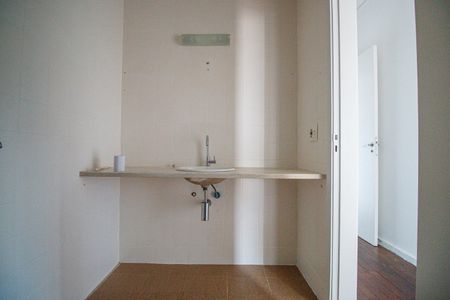 Apartamento à venda com 80m², 3 quartos e sem vagaBanheiro Social
