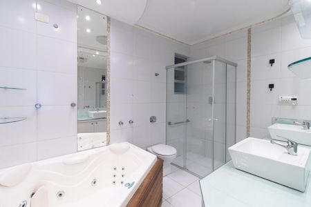 Apartamento à venda com 177m², 3 quartos e 1 vagaBanheiro