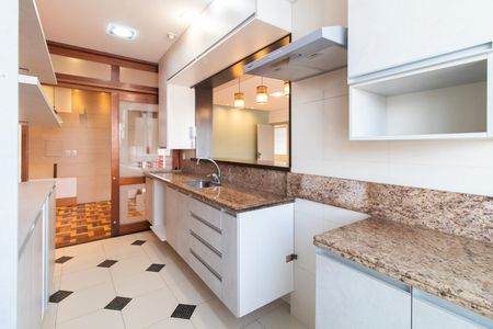 Apartamento à venda com 177m², 3 quartos e 1 vagaCozinha e Área de Serviço