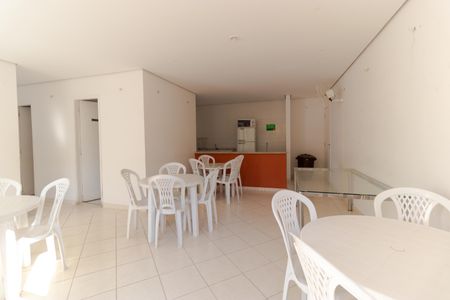 Apartamento à venda com 74m², 2 quartos e 1 vagaÁrea comum - Salão de festas