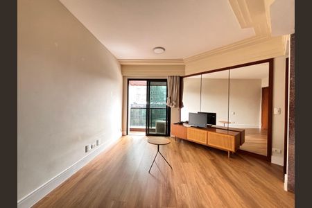 Sala de apartamento para alugar com 1 quarto, 45m² em Jardim Paulistano, São Paulo