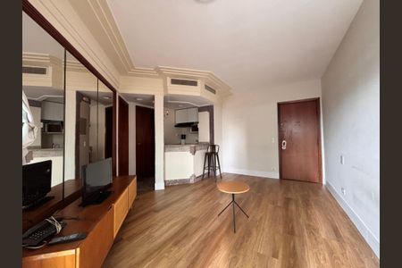 Sala de apartamento para alugar com 1 quarto, 45m² em Jardim Paulistano, São Paulo