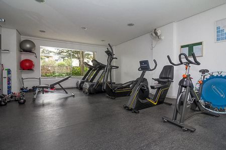 Apartamento à venda com 135m², 2 quartos e 2 vagas Apartamento à venda com 135m², 2 quartos e 2 vagasÁrea comum - Academia