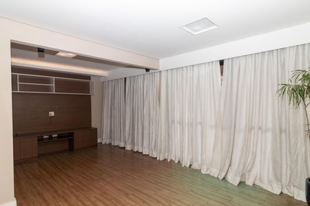 Apartamento à venda com 135m², 2 quartos e 2 vagas Apartamento à venda com 135m², 2 quartos e 2 vagasSala