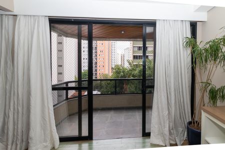 Sacada da Sala de apartamento para alugar com 2 quartos, 135m² em Perdizes, São Paulo