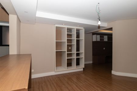 Sala de apartamento para alugar com 2 quartos, 135m² em Perdizes, São Paulo