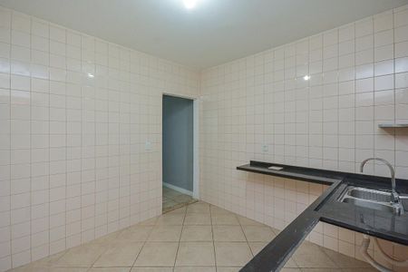 Cozinha de casa para alugar com 2 quartos, 150m² em Cupecê, São Paulo