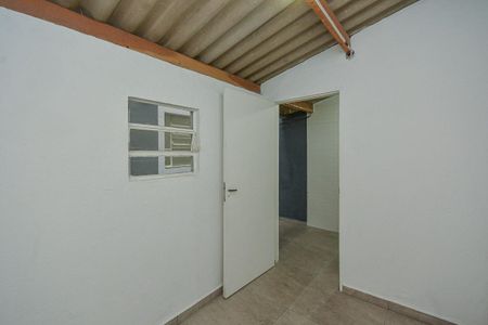 Quarto de serviço de casa para alugar com 2 quartos, 150m² em Cupecê, São Paulo