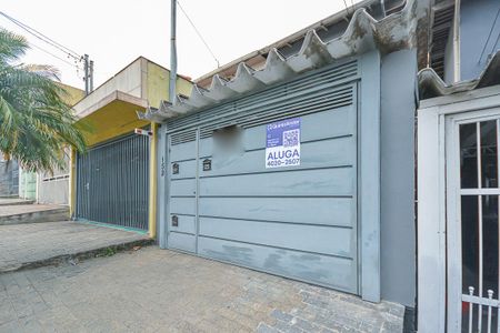 Fachada de casa para alugar com 2 quartos, 150m² em Cupecê, São Paulo