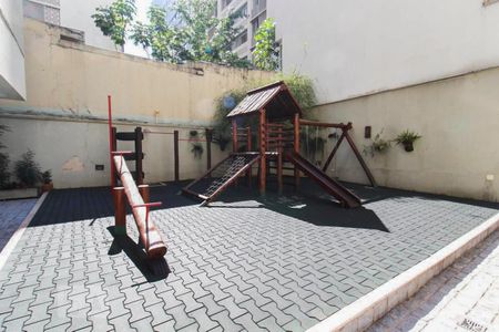 Apartamento para alugar com 120m², 2 quartos e 1 vagaÁrea comum - Playground